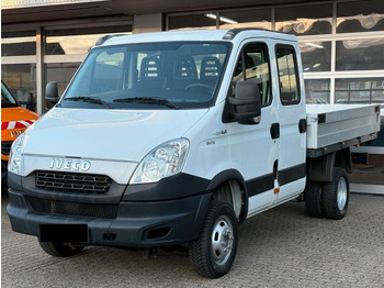 כלי רכב מסחרי במיטה שטוחה IVECO Daily 35C15