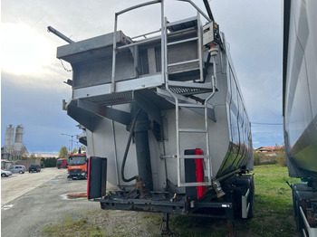 סמיטריילר עם מזהיר KEMPF