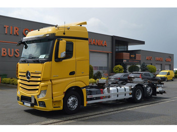 משאית עם שלדת תא MERCEDES-BENZ Actros 2542