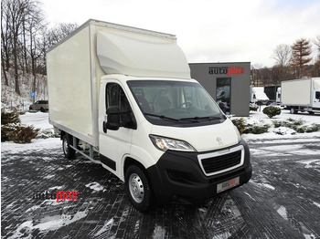 כלי רכב מסחרי עם תיבה PEUGEOT Boxer