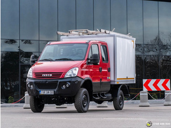כלי רכב מסחרי עם תיבה IVECO
