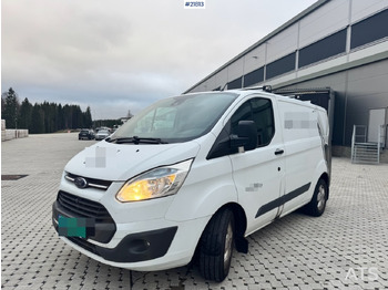 כלי רכב מסחרי עם לוח FORD Transit