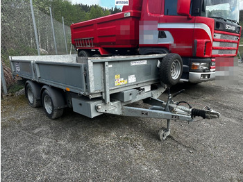 קרון נגרר עם מזהיר IFOR WILLIAMS