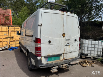 כלי רכב מסחרי עם לוח Mercedes Sprinter 316: תמונה 4