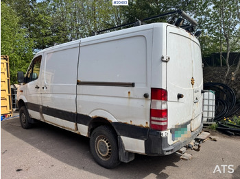 כלי רכב מסחרי עם לוח Mercedes Sprinter 316: תמונה 3
