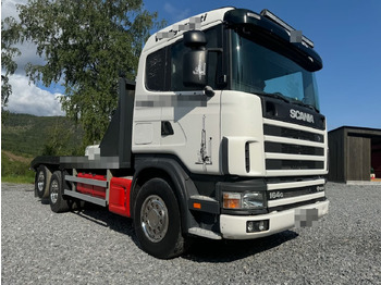 משאית הובלה אוטומטית SCANIA 164