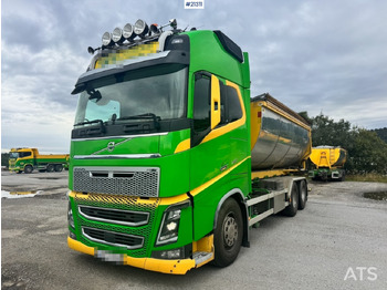 משאית הרמת וו VOLVO FH16 750