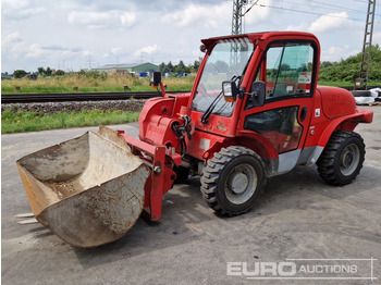 מפעיל טלסקופי JCB