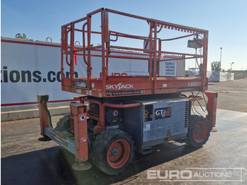 פלטפורמה אווירית SKYJACK