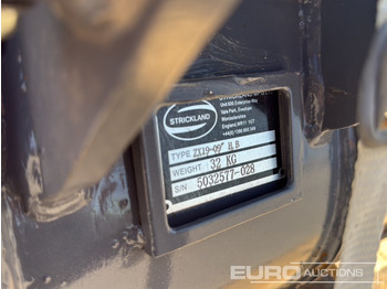 חָדָשׁ דלי Unused Strickland 36" Ditching, 9", 6" Digging Bucket 30mm Pin to suit Mini Excavator: תמונה 5