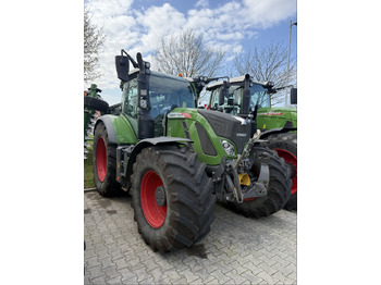 טרקטור חקלאי FENDT 718 Vario