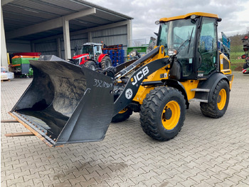 מעמיס JCB 409