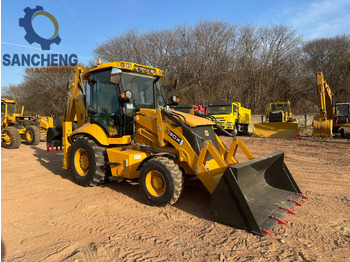 מחפרון JCB 3CX