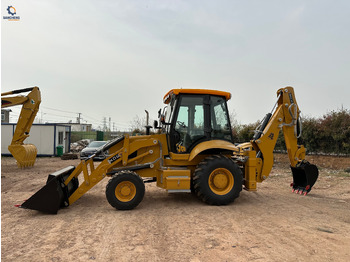 מחפרון JCB 3CX