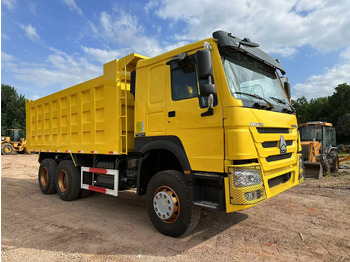 מזהיר SINOTRUK HOWO