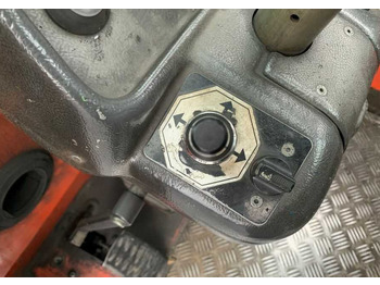 משאית הגעה ב-4 דרכים Combilift C5000SL: תמונה 4 משאית הגעה ב-4 דרכים Combilift C5000SL: תמונה 4