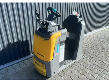 טרקטור גרירה JUNGHEINRICH