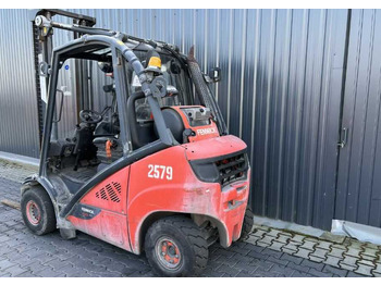 מלגזת LPG Linde H25T-02: תמונה 3