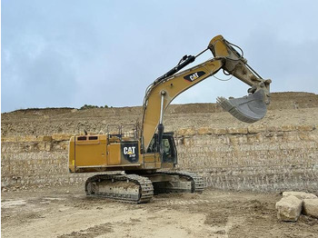 מחפר CATERPILLAR 374