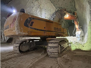 מחפר LIEBHERR