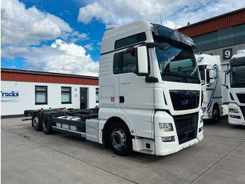 מוביל מכולות/ משאית החלפת גוף MAN TGX 26.440