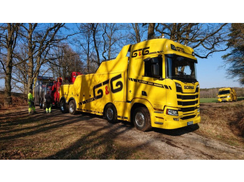 משאית גרירה SCANIA R 650