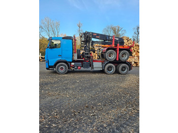 משאית עץ VOLVO FH16