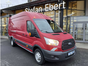 כלי רכב מסחרי עם לוח FORD Transit