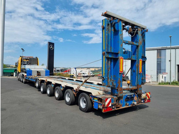 סמיטריילר עם מטען נמוך GOLDHOFER STZ