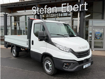 כלי רכב מסחרי במיטה שטוחה IVECO Daily 35s16