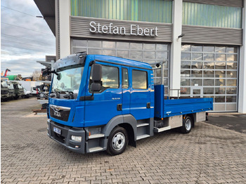 כלי רכב מסחרי במיטה שטוחה MAN