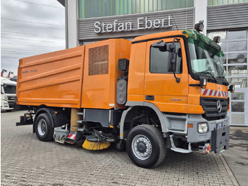 מטאטא כבישים Mercedes-Benz Actros 2032 A 4x4 Bucher STKF 9500 Airport 30x: תמונה 4