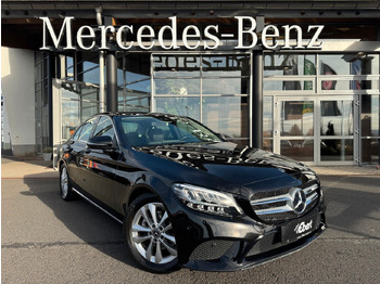 סדאן MERCEDES-BENZ