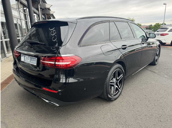 מכונית Mercedes-Benz E 300de T AMG+Pano+DistrPlus+Night +AHK+360+Ambi: תמונה 4