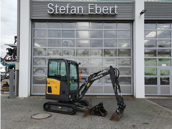 מיני מחפר VOLVO EC18E