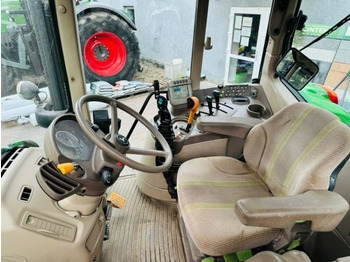 טרקטור חקלאי JOHN DEERE