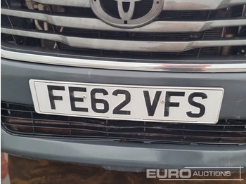 טנדר TOYOTA Hilux