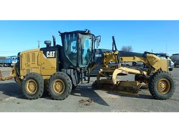 מפלסת CATERPILLAR 140M