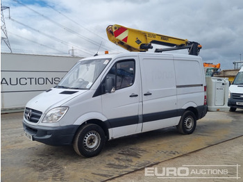 פלטפורמה אווירית מותקנת על משאית MERCEDES-BENZ Sprinter