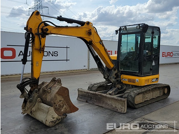 מיני מחפר JCB