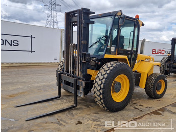 מלגזת שטח קשה JCB