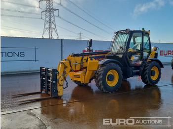 מפעיל טלסקופי JCB