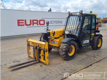 מפעיל טלסקופי JCB