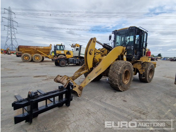 מעמיס גלגלים CATERPILLAR 930M