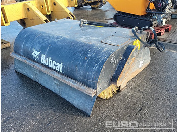 ציוד לטיפול בחומרים BOBCAT