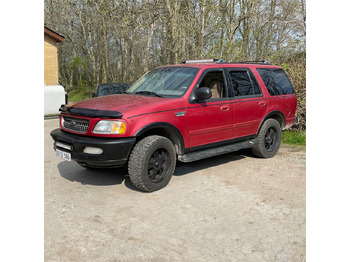 מכונית FORD