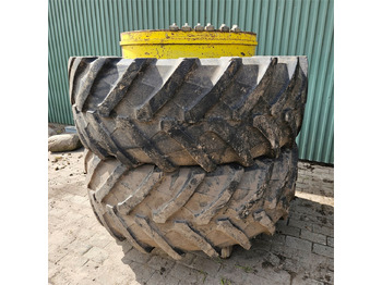 טרקטור חקלאי JOHN DEERE