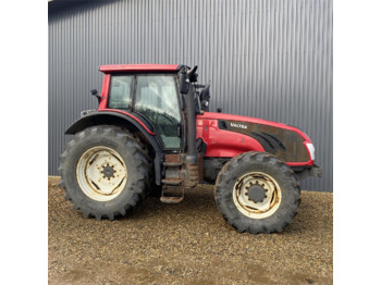 טרקטור חקלאי Valtra T 153: תמונה 2