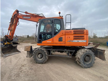 מחפר גלגלים DOOSAN DX160W-3
