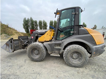 מעמיס גלגלים MECALAC
